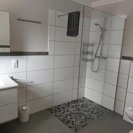 Haus Strandlust- Gemuetliches Studio Direkt Am Duemmer Apartamento Lembruch