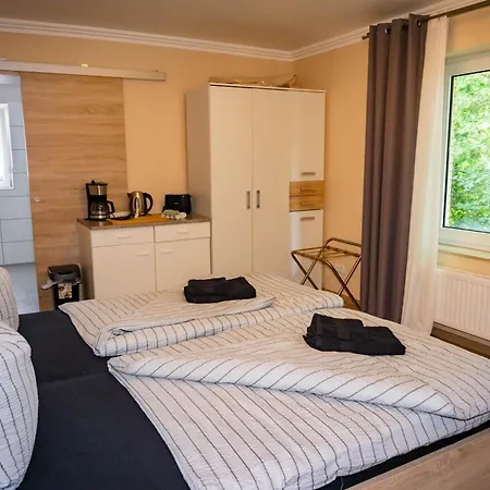 Апартаменты Haus Strandlust- Gemuetliches Studio Direkt Am Duemmer *